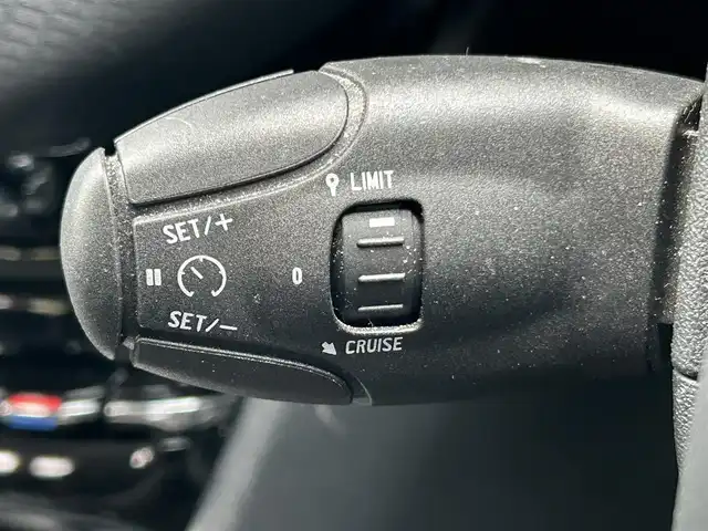 プジョー ２００８ GTライン ブラックパック 福岡県 2020(令2)年 5.1万km 青 純正ディスプレイオーディオ/Ａｐｐｌｅｃａｒｐｌａｙ/ＡｎｄｒｏｉｄＡｕｔｏ/バックカメラ/ブラックレザーシート/シートヒーター/クルーズコントロール/衝突軽減ブレーキ/ステアリングスイッチ/パーキングアシスト/オートライト/オートワイパー/純正１７インチアルミホイール/ETC