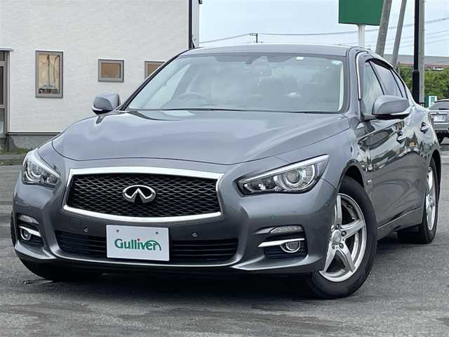 日産 スカイライン ハイブリッド 350GT FOUR Type P 道央・札幌 2016(平28)年 9.4万km ダークメタルグレー ４WD/純正メーカーナビ/CD/DVD/BT/フルセグ/横滑り防止装置/レーダークルーズコントロール/クリアランスソナー/アラウンドビューモニター/ビルトインETC/ドライブレコーダー/DRIVEMODE/前席パワーシート/D席メモリーシート/前席シートヒーター/レザーシート/革巻きステアリング/ステアリングリモコン/自動防眩ミラー/MTモード付AT/プッシュスタート/スマートキー/LEDヘッドライト/オートライト/フォグランプ/電動格納ミラー/ウィンカーミラー/純正フロアマット/ドアバイザー