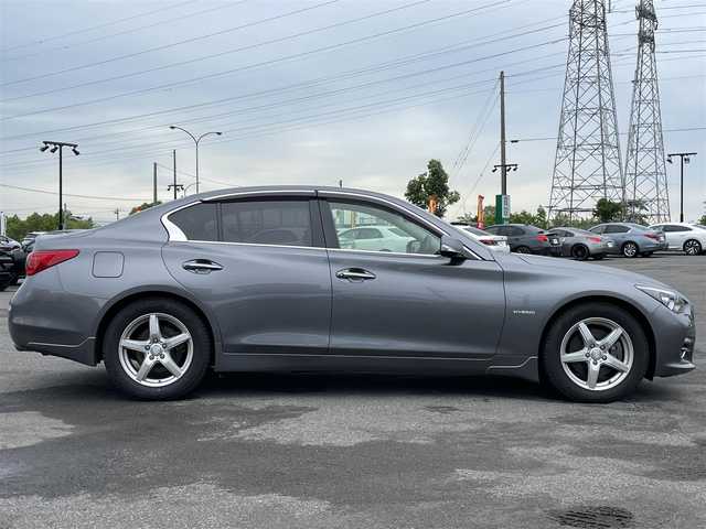 日産 スカイライン ハイブリッド 350GT FOUR Type P 道央・札幌 2016(平28)年 9.4万km ダークメタルグレー ４WD/純正メーカーナビ/CD/DVD/BT/フルセグ/横滑り防止装置/レーダークルーズコントロール/クリアランスソナー/アラウンドビューモニター/ビルトインETC/ドライブレコーダー/DRIVEMODE/前席パワーシート/D席メモリーシート/前席シートヒーター/レザーシート/革巻きステアリング/ステアリングリモコン/自動防眩ミラー/MTモード付AT/プッシュスタート/スマートキー/LEDヘッドライト/オートライト/フォグランプ/電動格納ミラー/ウィンカーミラー/純正フロアマット/ドアバイザー