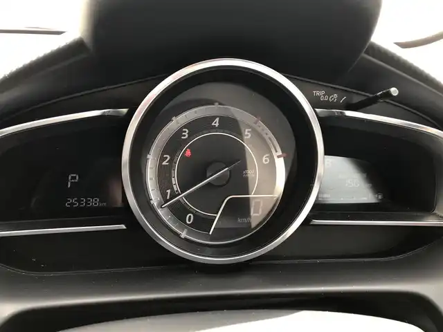 マツダ デミオ XD ツーリング 富山県 2016(平28)年 2.6万km ブルーリフレックスマイカ 純正ナビ(Bluetooth/CD/DVD)/フルセグTV/バックモニター/クルーズコントロール/横滑り防止装置/セーフティパッケージ/・ブラインドスポットモニタリング/・リアクロストラフィックアラート/・ハイビームコントロールシステム/・車線逸脱警報システム/i-ACTIVSENSE/・前進時スマートシティブレーキサポート/・前進時AT誤発進抑制制御/アクティブドライビングディスプレイ/ターボ/シグネチャーランプ付LEDヘッドランプ/オートライト/本革巻きステアリング/パドルシフト/前席シートヒーター/純正16インチアルミホイール/アドバンストキーレスエントリーシステム/プッシュスタートボタン/禁煙車
