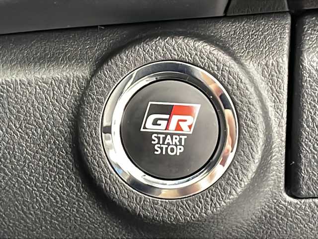 トヨタ ハイラックス Z GRスポーツ 長野県 2023(令5)年 0.3万km スーパーホワイトⅡ ４WD/純正ナビ/アダクティブクルーズコントロール/プッシュスタート/ＬＥＤヘッドライト/アラウンドビューモニター/オートライト/ＬＤＡ/ＰＣＳ/ＲＳＡ/車線逸脱防止/パドルシフト/フロント/リアフォグ/ステアリングスイッチ/電格ミラー