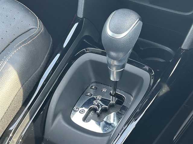 プジョー ２００８ GTライン ブラックパック 愛知県 2020(令2)年 4万km 赤Ⅱ 純正ディプレイオーディオ/バックカメラ/レザーステアリング/クルーズコントロール/AUTOライト/黒革シート/シートヒーター/ガラスルーフ/ルーフレール/USB