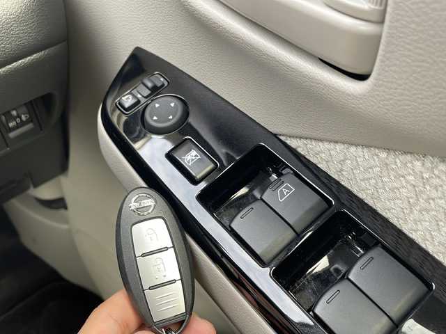 日産 デイズ X 青森県 2023(令5)年 1.3万km ブラック 4WD/社外SDナビ/Bluetooth・AUX・FM・AM/バックカメラ/前席シートヒーター/衝突軽減ブレーキ/レーンキープアシスト/前後コーナーセンサー/サイド・カーテンエアバッグ/ETC/純正14インチアルミホイール/スマートキー/プッシュスタート/アイドリングストップ