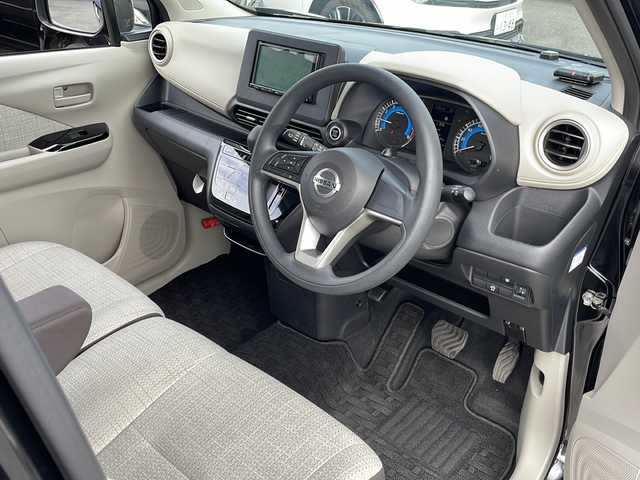 日産 デイズ X 青森県 2023(令5)年 1.3万km ブラック 4WD/社外SDナビ/Bluetooth・AUX・FM・AM/バックカメラ/前席シートヒーター/衝突軽減ブレーキ/レーンキープアシスト/前後コーナーセンサー/サイド・カーテンエアバッグ/ETC/純正14インチアルミホイール/スマートキー/プッシュスタート/アイドリングストップ