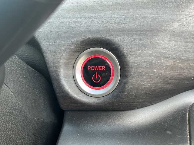 ホンダ フリード ハイブリット G ホンダセンシング 静岡県 2018(平30)年 9.2万km ホワイトオーキッドパール 【安全装備】/ホンダセンシング/アダプティブ・クルーズ・コントロール（ACC）/・作動車速域：約30km/hから100km/h間/車線維持支援システム（LKAS）/・作動車速：約65km/hから100km/h間/・ステアリング制御/衝突軽減ブレーキ（CMBS）/・歩行者検知機能/・作動車速：約80km/h未満時/・対向車車速：約30km/hから80km/h時/誤発進抑制機能（前進）/・ミリ波レーダー検知：作動車速10km/h未満/歩行者事故低減ステアリング/・作動車速10km/hから40km/h間/路外逸脱抑制機能/・作動車速：約60km/hから100km/h間/先行車発進お知らせ機能/標識認識機能/【主要装備】/純正ナビ　/フルセグ　/バックカメラ　/スマートキー　/プッシュスタート　/ＬＥＤヘッドライト　/両側パワースライドドア　/ハーフレザーシート　/ステアリングスイッチ　