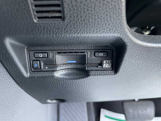 トヨタ ノア ハイブリッド S－G 大阪府 2024(令6)年 2.8万km アティチュードブラックマイカ トヨタセーフティセンス/純正10.5インチDAナビ/フルセグ/バックビューモニター/スマートキー/PUSHスタート/両側パワースライドドア/シートヒーター/LEDヘッドライト/ビルトインETC/オートライト/レーダークルーズコントロール　/ビルトイン2.0ETC