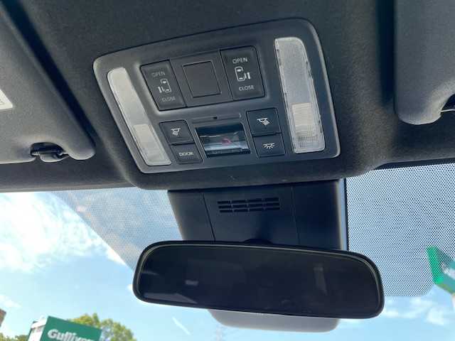 トヨタ ノア ハイブリッド S－G 大阪府 2024(令6)年 2.8万km アティチュードブラックマイカ トヨタセーフティセンス/純正10.5インチDAナビ/フルセグ/バックビューモニター/スマートキー/PUSHスタート/両側パワースライドドア/シートヒーター/LEDヘッドライト/ビルトインETC/オートライト/レーダークルーズコントロール　/ビルトイン2.0ETC