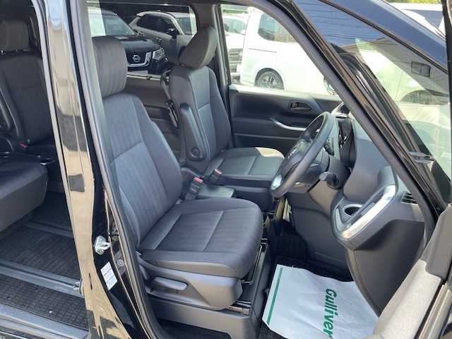 トヨタ ノア ハイブリッド S－G 大阪府 2024(令6)年 2.8万km アティチュードブラックマイカ トヨタセーフティセンス/純正10.5インチDAナビ/フルセグ/バックビューモニター/スマートキー/PUSHスタート/両側パワースライドドア/シートヒーター/LEDヘッドライト/ビルトインETC/オートライト/レーダークルーズコントロール　/ビルトイン2.0ETC