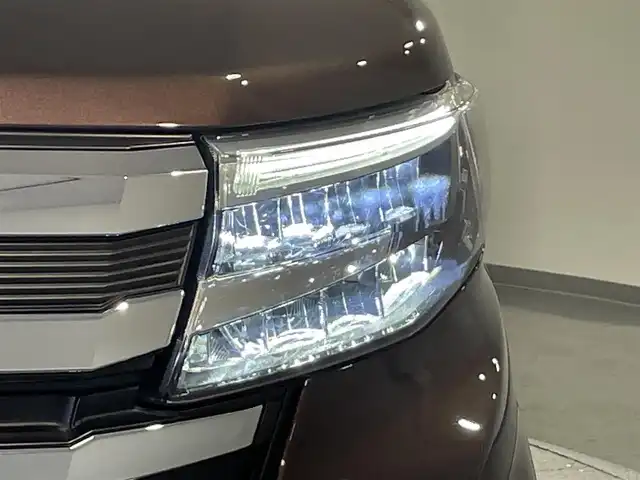 トヨタ ルーミー カスタムG－T 愛知県 2021(令3)年 2.2万km プラムブラウンパールクリスタルシャイン 純正9インチナビ/（Bluetooth/AM/FM/SDナビ/フルセグTV）/両側電動スライドドア/レーダークルーズコントロール/衝突軽減ブレーキ/バックモニター/ETC/LEDオートライト/純正15インチAW/スマートキー/コーナーセンサー/プッシュスタートボタン/後席サンシェード/USB接続