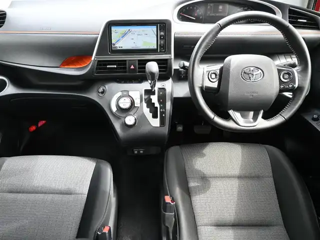 トヨタ シエンタ G 千葉県 2020(令2)年 1.9万km センシュアルレッドマイカ ワンオーナー/Toyota Safety Sense/・プリクラッシュセーフティ/・レーンディパーチャーアラート/・オートハイビーム/両側パワースライドドア/社外メモリーナビ/地デジTV/【DVD/CD再生機能　Bluetooth接続】/バックカメラ/ドライブレコーダー（前後撮影）【TZ-D205W】/革巻きステアリング/ステアリングスイッチ/ETC/LEDヘッドライト/スマートキー
