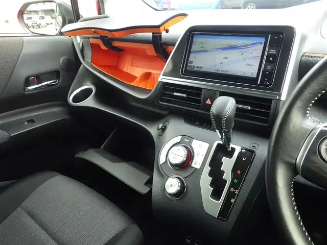 トヨタ シエンタ G 千葉県 2020(令2)年 1.9万km センシュアルレッドマイカ ワンオーナー/Toyota Safety Sense/・プリクラッシュセーフティ/・レーンディパーチャーアラート/・オートハイビーム/両側パワースライドドア/社外メモリーナビ/地デジTV/【DVD/CD再生機能　Bluetooth接続】/バックカメラ/ドライブレコーダー（前後撮影）【TZ-D205W】/革巻きステアリング/ステアリングスイッチ/ETC/LEDヘッドライト/スマートキー