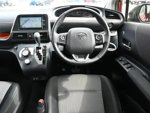 トヨタ シエンタ G 千葉県 2020(令2)年 1.9万km センシュアルレッドマイカ ワンオーナー/Toyota Safety Sense/・プリクラッシュセーフティ/・レーンディパーチャーアラート/・オートハイビーム/両側パワースライドドア/社外メモリーナビ/地デジTV/【DVD/CD再生機能　Bluetooth接続】/バックカメラ/ドライブレコーダー（前後撮影）【TZ-D205W】/革巻きステアリング/ステアリングスイッチ/ETC/LEDヘッドライト/スマートキー