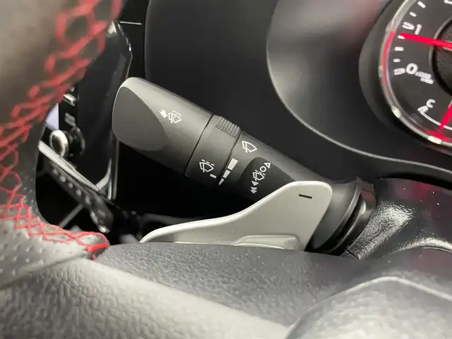 トヨタ ハイラックス Z GRスポーツ 群馬県 2022(令4)年 0.8万km スーパーホワイトⅡ 純正ベッドライナー/ハードトノカバー/＝＝＝＝＝/純正8インチディスプレイオーディオ/・AM/FM/Bluetooth/USB/AppleCarPlay/AndroidAuto/・パノラミックビューモニター/＝＝＝＝＝/純正８インチディスプレイオーディオ　パノラミックビューモニター　純正ベッドライナー　ハードトノカバー　前後ドライブレコーダー　ＥＴＣ　衝突軽減ブレーキ　追従クルーズコントロール　スマートキー　禁煙車