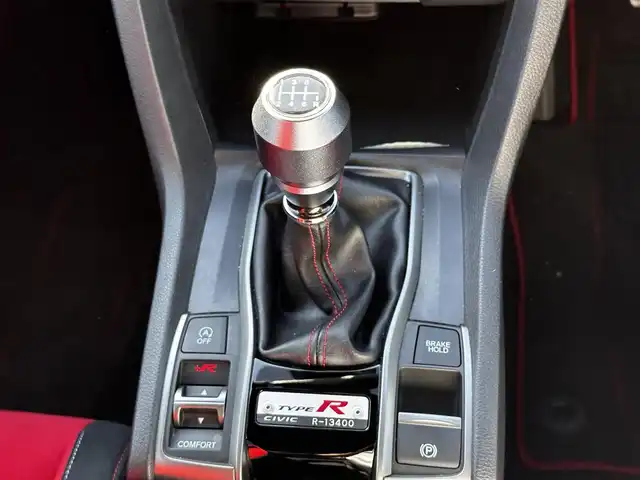 ホンダ シビック タイプR 宮城県 2018(平30)年 4.8万km チャンピオンシップホワイト 純正ナビ（VXM-185VFi）/・CD/DVD/・Bluetooth/・フルセグTV/バックカメラ/ビルトインETC/ドライブレコーダー/革巻きステアリング/クルーズコントロール/ステアリングスイッチ/電動パーキングブレーキ/ブレーキホールド/LEDヘッドランプ/フォグランプ/オートライト/スマートキー＆プッシュスタート/電動格納ミラー/RAYS18インチAW/純正フロアマット/W/サイド/カーテンエアバッグ