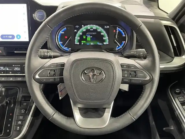 トヨタ ノア ハイブリッド S－Z 愛知県 2023(令5)年 1.7万km ホワイトパールクリスタルシャイン 純正１０．５インチナビ/快適利便パッケージ/両側パワースライドドア/衝突軽減ブレーキ/レーダークルーズコントロール/レーンディパーチャーアラート/クリアランスソナー/パワーバックドア/電動パーキングブレーキ/ブレーキホールド/オットマン/ハーフレザー/シートヒーター/前後ドライブレコーダー/ビルトインＥＴＣ２．０/AC100V 1500W コンセント/ISOFIX/純正フロアマット/純正17インチアルミホイール