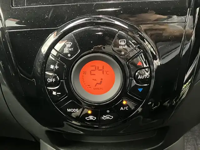 日産 ノート X 高知県 2017(平29)年 11.3万km スーパーブラック 純正ナビ/ETC/Bluetooth接続/ドライブレコーダー/バックカメラ/スマートキー/プッシュスタート/AAC/純正フロアマット/コーナーセンサー/レーンキープアシスト/横滑り防止装置/盗難防止装置/衝突被害軽減システム/運転席＋助手席エアバッグ
