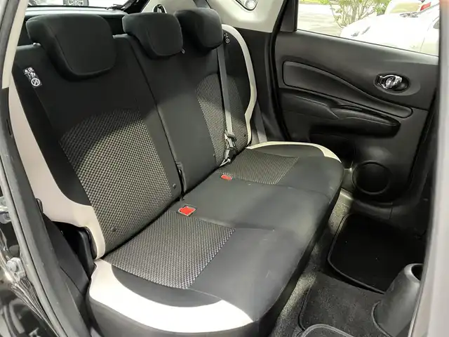 日産 ノート X 高知県 2017(平29)年 11.3万km スーパーブラック 純正ナビ/ETC/Bluetooth接続/ドライブレコーダー/バックカメラ/スマートキー/プッシュスタート/AAC/純正フロアマット/コーナーセンサー/レーンキープアシスト/横滑り防止装置/盗難防止装置/衝突被害軽減システム/運転席＋助手席エアバッグ