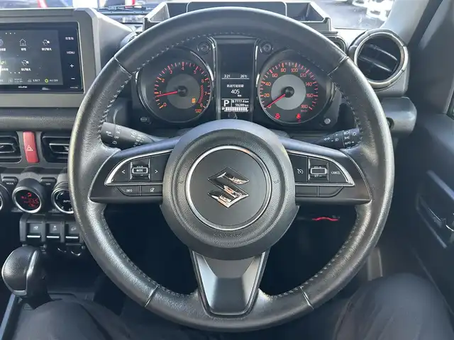 スズキ ジムニー シエラ JC 岡山県 2019(令1)年 6万km ジャングルグリーン 登録時走行距離59289km/ワンオーナー/社外ナビ/フルセグTV(AM.FM.CD.DVD.TV.BT)/バックカメラ/ETC/D/N席シートヒーター/衝突軽減ブレーキ/レーダークルーズコントロール/レーンキープアシスト/ダウンヒルアシストコントロール/横滑り防止装置/USB入力端子/オートライト/15インチ純正AW/オープンカントリーATタイヤ/純正フロアマット/純正OPフロントグリル/ルーフキャリア