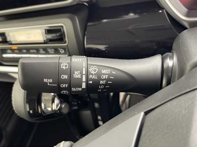 スズキ スペーシア カスタム HYBRID XS 秋田県 2024(令6)年 1.6万km ピュアホワイトパール/ブラック2トーン 4WD/社外メモリナビ　/Bluetooth/AM/FM/両側パワースライドドア　/バックカメラ　/衝突被害軽減システム　/レーダークルーズコントロール　/レーンキープアシスト　/横滑り防止装置　/LEDヘッドライト/フォグランプ/前席シートヒーター/前方ドライブレコーダー/ETC/スペアキー/純正アルミホイール/社外フロアマット/ミラーヒーター/ウィンカーミラー/ステアリングスイッチ