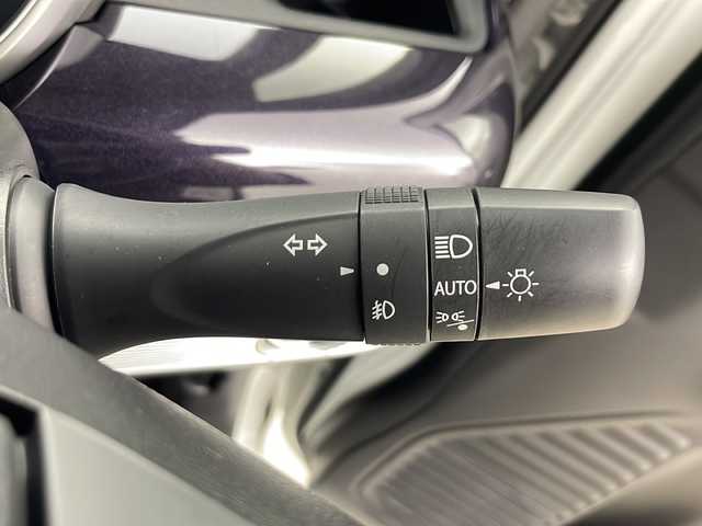 スズキ スペーシア カスタム HYBRID XS 秋田県 2024(令6)年 1.6万km ピュアホワイトパール/ブラック2トーン 4WD/社外メモリナビ　/Bluetooth/AM/FM/両側パワースライドドア　/バックカメラ　/衝突被害軽減システム　/レーダークルーズコントロール　/レーンキープアシスト　/横滑り防止装置　/LEDヘッドライト/フォグランプ/前席シートヒーター/前方ドライブレコーダー/ETC/スペアキー/純正アルミホイール/社外フロアマット/ミラーヒーター/ウィンカーミラー/ステアリングスイッチ