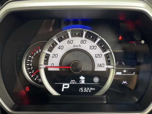 スズキ スペーシア カスタム HYBRID XS 秋田県 2024(令6)年 1.6万km ピュアホワイトパール/ブラック2トーン 4WD/社外メモリナビ　/Bluetooth/AM/FM/両側パワースライドドア　/バックカメラ　/衝突被害軽減システム　/レーダークルーズコントロール　/レーンキープアシスト　/横滑り防止装置　/LEDヘッドライト/フォグランプ/前席シートヒーター/前方ドライブレコーダー/ETC/スペアキー/純正アルミホイール/社外フロアマット/ミラーヒーター/ウィンカーミラー/ステアリングスイッチ