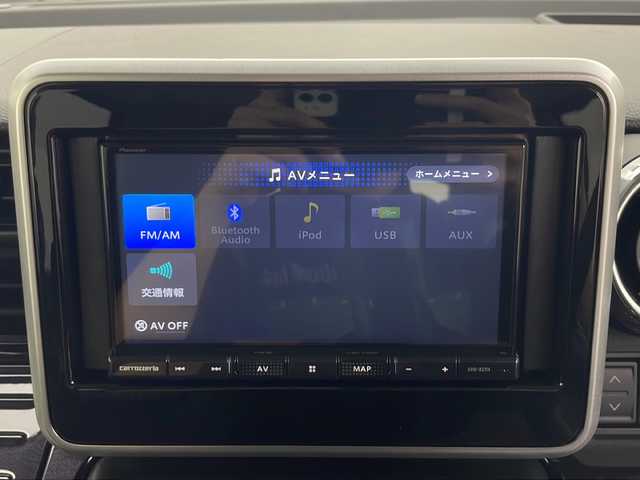 スズキ スペーシア カスタム HYBRID XS 秋田県 2024(令6)年 1.6万km ピュアホワイトパール/ブラック2トーン 4WD/社外メモリナビ　/Bluetooth/AM/FM/両側パワースライドドア　/バックカメラ　/衝突被害軽減システム　/レーダークルーズコントロール　/レーンキープアシスト　/横滑り防止装置　/LEDヘッドライト/フォグランプ/前席シートヒーター/前方ドライブレコーダー/ETC/スペアキー/純正アルミホイール/社外フロアマット/ミラーヒーター/ウィンカーミラー/ステアリングスイッチ