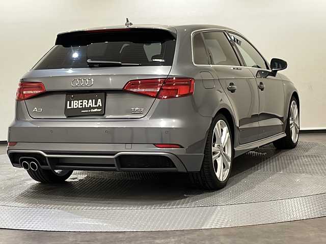 アウディ Ａ３ SB 2.0TFSIクワトロ スポーツ 新潟県 2018(平30)年 4万km モンスーングレーメタリック Sラインパッケージ/・LED ヘッドライト/・LEDリヤダイナミックターンインディケーター/・Audiバーチャルコックピット/・スポーツバンパー/・S lineスポーツサスペンション/ナビゲーションパッケージ/・MMI ナビゲーションシステム/・TVチューナー/・スマートフォンインターフェイス/・アウディサウンドシステム/コンビニエンスパッケージ/・デラックスオートマチックエアコンディショナー/・アドバンストキー/・アウディパーキングシステム/・リヤビューカメラ/アダプティブクルーズコントロール/パーキングアシスト/ETC/ドライブレコーダー/シートヒーター