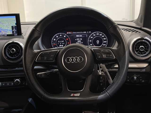 アウディ Ａ３ SB 2.0TFSIクワトロ スポーツ 新潟県 2018(平30)年 4万km モンスーングレーメタリック Sラインパッケージ/・LED ヘッドライト/・LEDリヤダイナミックターンインディケーター/・Audiバーチャルコックピット/・スポーツバンパー/・S lineスポーツサスペンション/ナビゲーションパッケージ/・MMI ナビゲーションシステム/・TVチューナー/・スマートフォンインターフェイス/・アウディサウンドシステム/コンビニエンスパッケージ/・デラックスオートマチックエアコンディショナー/・アドバンストキー/・アウディパーキングシステム/・リヤビューカメラ/アダプティブクルーズコントロール/パーキングアシスト/ETC/ドライブレコーダー/シートヒーター