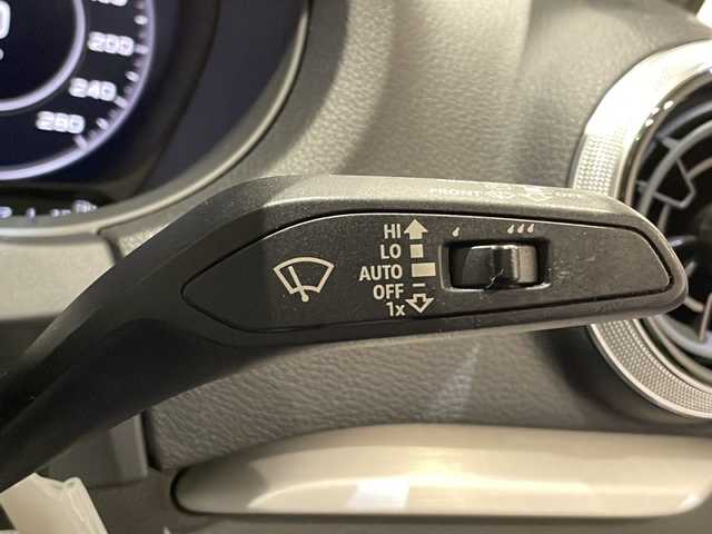 アウディ Ａ３ SB 2.0TFSIクワトロ スポーツ 新潟県 2018(平30)年 4万km モンスーングレーメタリック Sラインパッケージ/・LED ヘッドライト/・LEDリヤダイナミックターンインディケーター/・Audiバーチャルコックピット/・スポーツバンパー/・S lineスポーツサスペンション/ナビゲーションパッケージ/・MMI ナビゲーションシステム/・TVチューナー/・スマートフォンインターフェイス/・アウディサウンドシステム/コンビニエンスパッケージ/・デラックスオートマチックエアコンディショナー/・アドバンストキー/・アウディパーキングシステム/・リヤビューカメラ/アダプティブクルーズコントロール/パーキングアシスト/ETC/ドライブレコーダー/シートヒーター