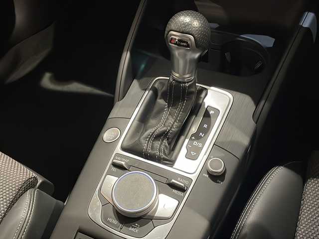 アウディ Ａ３ SB 2.0TFSIクワトロ スポーツ 新潟県 2018(平30)年 4万km モンスーングレーメタリック Sラインパッケージ/・LED ヘッドライト/・LEDリヤダイナミックターンインディケーター/・Audiバーチャルコックピット/・スポーツバンパー/・S lineスポーツサスペンション/ナビゲーションパッケージ/・MMI ナビゲーションシステム/・TVチューナー/・スマートフォンインターフェイス/・アウディサウンドシステム/コンビニエンスパッケージ/・デラックスオートマチックエアコンディショナー/・アドバンストキー/・アウディパーキングシステム/・リヤビューカメラ/アダプティブクルーズコントロール/パーキングアシスト/ETC/ドライブレコーダー/シートヒーター