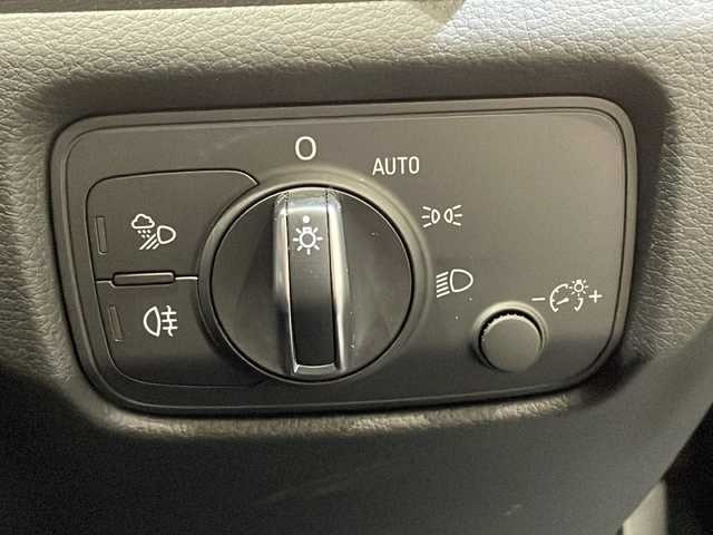 アウディ Ａ３ SB 2.0TFSIクワトロ スポーツ 新潟県 2018(平30)年 4万km モンスーングレーメタリック Sラインパッケージ/・LED ヘッドライト/・LEDリヤダイナミックターンインディケーター/・Audiバーチャルコックピット/・スポーツバンパー/・S lineスポーツサスペンション/ナビゲーションパッケージ/・MMI ナビゲーションシステム/・TVチューナー/・スマートフォンインターフェイス/・アウディサウンドシステム/コンビニエンスパッケージ/・デラックスオートマチックエアコンディショナー/・アドバンストキー/・アウディパーキングシステム/・リヤビューカメラ/アダプティブクルーズコントロール/パーキングアシスト/ETC/ドライブレコーダー/シートヒーター