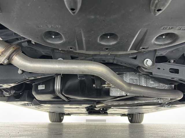 トヨタ カムリ G 福島県 2019(平31)年 3.4万km プラチナホワイトパールマイカ /Toyota Safety Sense/・プリクラッシュセーフティ/・レーントレーシングアシスト/・レーダークルーズコントロール/・オートマチックハイビーム/・クリアランスソナー//社外7インチナビ/・BT.CD.DVD.SD/・フルセグTV//バックカメラ//ビルトインETC//LEDヘッドライト//LEDフォグライト//ステアリングスイッチ//プッシュスタート//スマートキー×2//電動パーキングブレーキ//純正フロアマット//純正18インチAW//電動格納ミラー