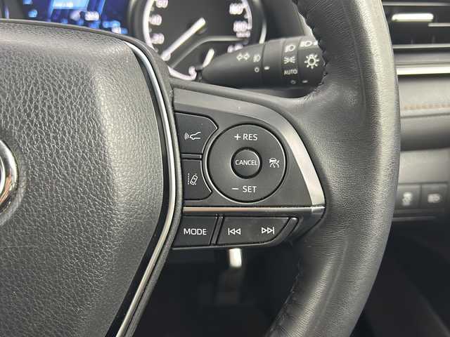 トヨタ カムリ G 福島県 2019(平31)年 3.4万km プラチナホワイトパールマイカ /Toyota Safety Sense/・プリクラッシュセーフティ/・レーントレーシングアシスト/・レーダークルーズコントロール/・オートマチックハイビーム/・クリアランスソナー//社外7インチナビ/・BT.CD.DVD.SD/・フルセグTV//バックカメラ//ビルトインETC//LEDヘッドライト//LEDフォグライト//ステアリングスイッチ//プッシュスタート//スマートキー×2//電動パーキングブレーキ//純正フロアマット//純正18インチAW//電動格納ミラー