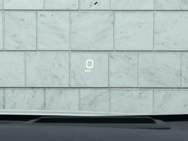 トヨタ プリウス A プレミアム　ツーリングセレ 福岡県 2016(平28)年 9.1万km ホワイトパールクリスタルシャイン モデリスタエアロ(フロント/サイド/リヤ)/純正9インチメモリナビ【DSZT-YC4T】/　(AM/FM/CD/DVD/Bluetooth/フルセグTV)/バックカメラ/トヨタセーフティセンス/・プリクラッシュセーフティ/・レーダークルーズコントロール/・レーンディパーチャーアラート/・オートマッチックハイビーム/ブラインドスポットモニター/シンプルインテリジェントパーキングアシスト/ヘッドアップディスプレイ/横滑り防止/ドライブモードセレクト/純正ビルトインETC/黒レザーシート/革巻きステアリング/ステアリングスイッチ/パワーシート(D)/シートヒーター(D/N)/純正フロアマット/ナノイー/100V電源/ISOFIX/スペアキー×1/保証書/取扱説明書/ナビ取扱説明書