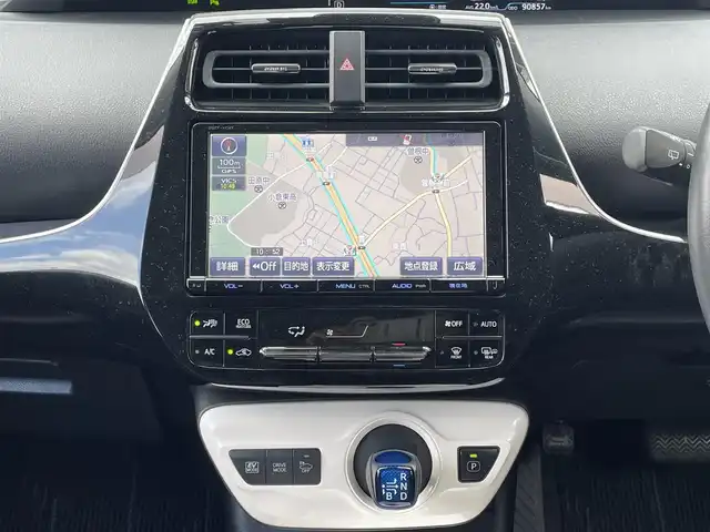 トヨタ プリウス A プレミアム　ツーリングセレ 福岡県 2016(平28)年 9.1万km ホワイトパールクリスタルシャイン モデリスタエアロ(フロント/サイド/リヤ)/純正9インチメモリナビ【DSZT-YC4T】/　(AM/FM/CD/DVD/Bluetooth/フルセグTV)/バックカメラ/トヨタセーフティセンス/・プリクラッシュセーフティ/・レーダークルーズコントロール/・レーンディパーチャーアラート/・オートマッチックハイビーム/ブラインドスポットモニター/シンプルインテリジェントパーキングアシスト/ヘッドアップディスプレイ/横滑り防止/ドライブモードセレクト/純正ビルトインETC/黒レザーシート/革巻きステアリング/ステアリングスイッチ/パワーシート(D)/シートヒーター(D/N)/純正フロアマット/ナノイー/100V電源/ISOFIX/スペアキー×1/保証書/取扱説明書/ナビ取扱説明書