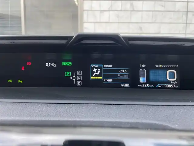 トヨタ プリウス A プレミアム　ツーリングセレ 福岡県 2016(平28)年 9.1万km ホワイトパールクリスタルシャイン モデリスタエアロ(フロント/サイド/リヤ)/純正9インチメモリナビ【DSZT-YC4T】/　(AM/FM/CD/DVD/Bluetooth/フルセグTV)/バックカメラ/トヨタセーフティセンス/・プリクラッシュセーフティ/・レーダークルーズコントロール/・レーンディパーチャーアラート/・オートマッチックハイビーム/ブラインドスポットモニター/シンプルインテリジェントパーキングアシスト/ヘッドアップディスプレイ/横滑り防止/ドライブモードセレクト/純正ビルトインETC/黒レザーシート/革巻きステアリング/ステアリングスイッチ/パワーシート(D)/シートヒーター(D/N)/純正フロアマット/ナノイー/100V電源/ISOFIX/スペアキー×1/保証書/取扱説明書/ナビ取扱説明書