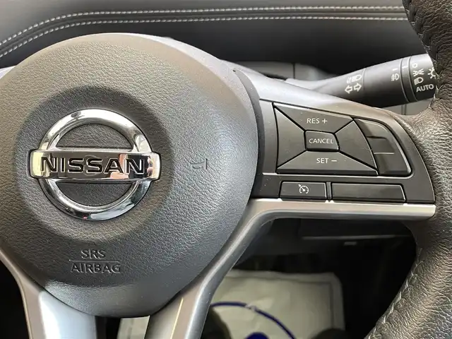 日産 セレナ ハイウェイスターVセレクションⅡ 岩手県 2018(平30)年 5.5万km ブリリアントホワイトパール ワンオーナー/４WD/ハンズフリーオートスライドドア/エマージェンシーブレーキ/車線逸脱警報/クルーズコントロール/オートハイビーム/横滑り防止装置/アイドリングストップ/リヤオートエアコン/ロールサンシェード/純正ナビ/ステアリングスイッチ/フルセグTV/バックカメラ/エンジンスターター/スペアキーあり/純正１５インチアルミホイール/純正フロアマット