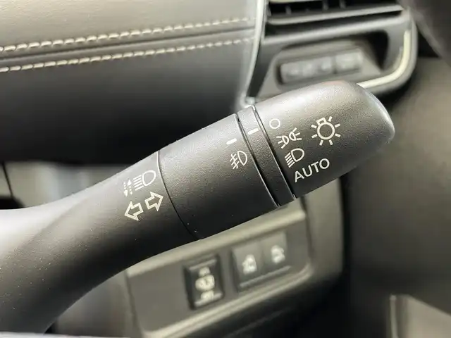 日産 セレナ ハイウェイスターVセレクションⅡ 岩手県 2018(平30)年 5.5万km ブリリアントホワイトパール ワンオーナー/４WD/ハンズフリーオートスライドドア/エマージェンシーブレーキ/車線逸脱警報/クルーズコントロール/オートハイビーム/横滑り防止装置/アイドリングストップ/リヤオートエアコン/ロールサンシェード/純正ナビ/ステアリングスイッチ/フルセグTV/バックカメラ/エンジンスターター/スペアキーあり/純正１５インチアルミホイール/純正フロアマット