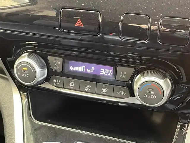 日産 セレナ ハイウェイスターVセレクションⅡ 岩手県 2018(平30)年 5.5万km ブリリアントホワイトパール ワンオーナー/４WD/ハンズフリーオートスライドドア/エマージェンシーブレーキ/車線逸脱警報/クルーズコントロール/オートハイビーム/横滑り防止装置/アイドリングストップ/リヤオートエアコン/ロールサンシェード/純正ナビ/ステアリングスイッチ/フルセグTV/バックカメラ/エンジンスターター/スペアキーあり/純正１５インチアルミホイール/純正フロアマット