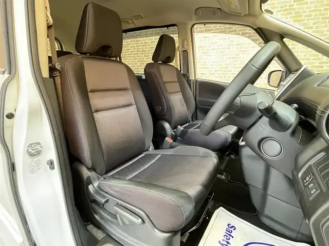 日産 セレナ ハイウェイスターVセレクションⅡ 岩手県 2018(平30)年 5.5万km ブリリアントホワイトパール ワンオーナー/４WD/ハンズフリーオートスライドドア/エマージェンシーブレーキ/車線逸脱警報/クルーズコントロール/オートハイビーム/横滑り防止装置/アイドリングストップ/リヤオートエアコン/ロールサンシェード/純正ナビ/ステアリングスイッチ/フルセグTV/バックカメラ/エンジンスターター/スペアキーあり/純正１５インチアルミホイール/純正フロアマット