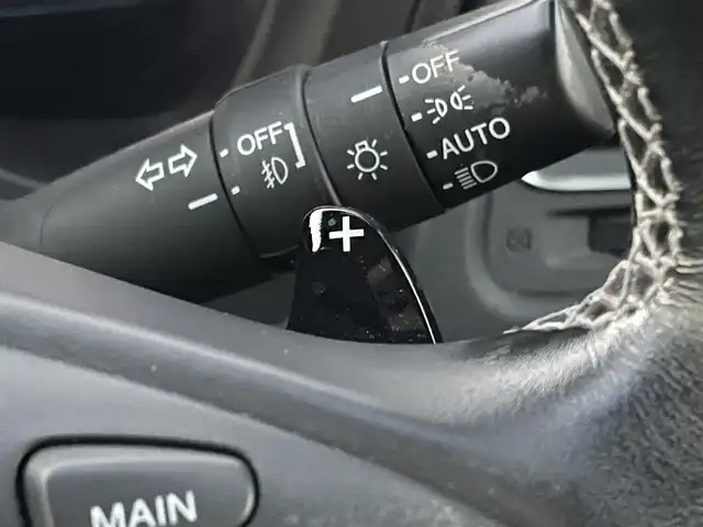 ホンダ ヴェゼル ハイブリッド Z ホンダセンシング 山梨県 2017(平29)年 7.9万km ミスティックグリーンパール ワンオーナー/純正ナビ/バックカメラ/フルセグTV/ホンダセンシング/レーダークルーズコントロール/レーンキープアシスト/衝突被害軽減ブレーキ/横滑り防止装置/コンフォートパッケージ/LEDオートライト/ハーフレザーシート/シートヒーター/社外AW18インチ/スマートキー/スペアキー/プッシュスタート/純正AWスタッドレスタイヤセット積込