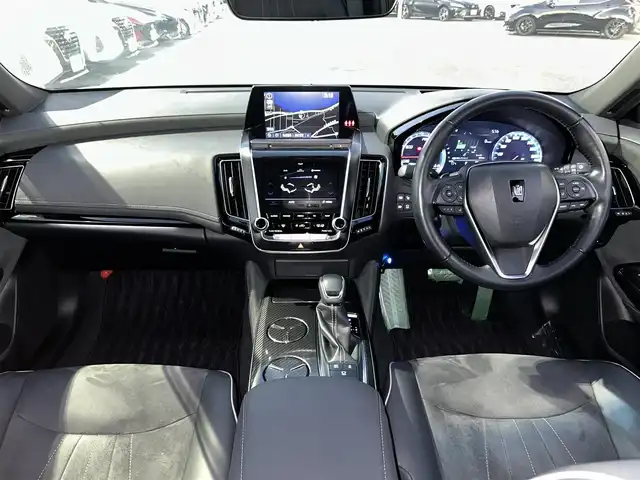 トヨタ クラウン ハイブリッド RS アドバンス 島根県 2018(平30)年 2.9万km ホワイトパールクリスタルシャイン 登録時走行距離28865km/取扱説明書/保証書/純正SDナビ/(Tconnect/フルセグテレビ/AM/FMラジオ/CD/DVD/USB/AUX/Bluetooth)/Toyota Safety Sense/・プリクラッシュセーフティ/・レーントレーシングアシスト/・レーダークルーズコントロール/・アダプティブハイビームシステム/ETC2.0/ドライブレコーダー/アラウンドビューモニター/ヘッドアップディスプレイ/18インチ純正アルミホイール/電動パーキングブレーキ/オートブレーキホールド/ブラインドスポットモニター/前席パワーシート/LEDヘッドライト/オートライト/フォグランプ/スマートキー/プッシュスタート/純正フロアマット/禁煙車