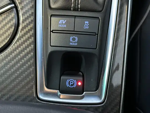 トヨタ クラウン ハイブリッド RS アドバンス 島根県 2018(平30)年 2.9万km ホワイトパールクリスタルシャイン 登録時走行距離28865km/取扱説明書/保証書/純正SDナビ/(Tconnect/フルセグテレビ/AM/FMラジオ/CD/DVD/USB/AUX/Bluetooth)/Toyota Safety Sense/・プリクラッシュセーフティ/・レーントレーシングアシスト/・レーダークルーズコントロール/・アダプティブハイビームシステム/ETC2.0/ドライブレコーダー/アラウンドビューモニター/ヘッドアップディスプレイ/18インチ純正アルミホイール/電動パーキングブレーキ/オートブレーキホールド/ブラインドスポットモニター/前席パワーシート/LEDヘッドライト/オートライト/フォグランプ/スマートキー/プッシュスタート/純正フロアマット/禁煙車