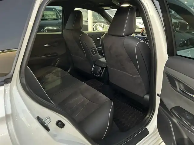 トヨタ クラウン ハイブリッド RS アドバンス 島根県 2018(平30)年 2.9万km ホワイトパールクリスタルシャイン 登録時走行距離28865km/取扱説明書/保証書/純正SDナビ/(Tconnect/フルセグテレビ/AM/FMラジオ/CD/DVD/USB/AUX/Bluetooth)/Toyota Safety Sense/・プリクラッシュセーフティ/・レーントレーシングアシスト/・レーダークルーズコントロール/・アダプティブハイビームシステム/ETC2.0/ドライブレコーダー/アラウンドビューモニター/ヘッドアップディスプレイ/18インチ純正アルミホイール/電動パーキングブレーキ/オートブレーキホールド/ブラインドスポットモニター/前席パワーシート/LEDヘッドライト/オートライト/フォグランプ/スマートキー/プッシュスタート/純正フロアマット/禁煙車