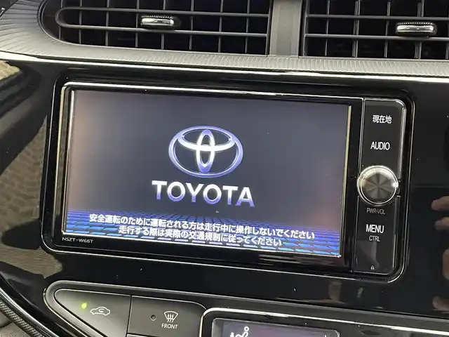 トヨタ アクア S 岩手県 2017(平29)年 4.8万km ライムホワイトパールクリスタルシャイン TRDエアロ　フロントスポイラー・サイドスカート・リヤバンパースポイラー・フロントバンパーガーニッシュ・フロントフェンダーガーニッシュ・テールゲートスポイラー/トヨタセーフティセンスC/プリクラッシュセーフティ/レーンディパーチャーアラート/オートマチックハイビーム/先行車発進告知機能/横滑り防止装置/純正ナビ/ステアリングスイッチ/フルセグTV/バックカメラ/ETC2.0/ドライブレコーダー/オートライト/ヘッドライトレベライザー/社外１５インチアルミホイール