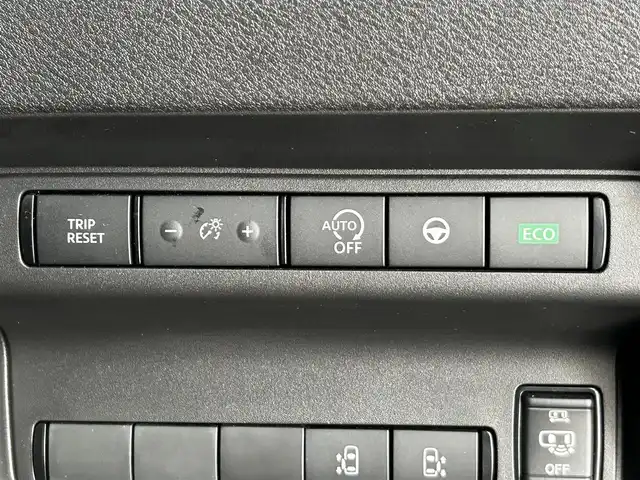 日産 セレナ ハイウェイスター V 大分県 2023(令5)年 0.7万km アズライトブルー 純正ディーラーナビ（16インチ）/全方位カメラ/プロパイロット/両側パワースライドドア/置くだけ充電/インテリジェントルームミラー/アラウンドビューモニター/オートブレーキホールド/パドルシフト/コーナーセンサー/純正アルミホイル16インチ/LEDヘッドライト/USB入力端子/タイプC入力端子/ビルトインETC