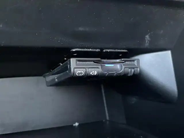 ホンダ Ｎ ＢＯＸ 2トーン カスタム G ターボLパッケージ 静岡県 2015(平27)年 9.6万km 白Ⅱ 純正ナビ　/・フルセグＴＶ　/・Ｂｌｕｅｔｏｏｔｈ接続　/・ＤＶＤ再生　/クルーズコントロール　/ＣＴＢＡ　/両側パワースライドドア　/プッシュスタート　/スマートキー　/スペアキー　/バックカメラ　/ＨＩＤオートライト/取扱説明書/保証書