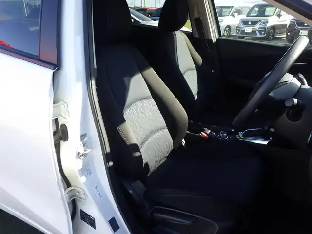 マツダ デミオ 13S 千葉県 2015(平27)年 3.7万km スノーフレイクホワイトパールマイカ スマートシティブレーキサポート/純正SDナビ/地デジTV/【DVD/CD再生機能　Bluetooth接続】/バックカメラ/ETC/LEDヘッドライト/ウインカーミラー/サイド/カーテンエアバッグ/スマートキー