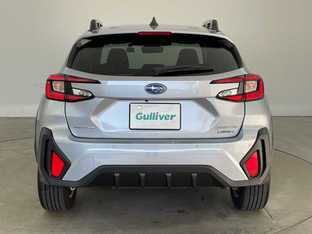 スバル クロストレック リミテッド 兵庫県 2024(令6)年 0.6万km アイスシルバーメタリック ・ワンオーナー車/・純正11.6インチナビ/TV/USB/Bluetooth/・全方位カメラ/・ETC2.0/・アイサイト/・プリクラッシュブレーキ/・レーンキープアシスト/・車線逸脱防止/・レーダークルーズコントロール/・先行車発進告知/・後退時ブレーキアシスト/・ドライバーモニタリングシステム/・後側方警戒支援システム/・ステアリング連動ヘッドランプ/・前席パワーシート/・前席シートヒーター/・ステアリングヒーター/・ステアリングスイッチ/・社外前後ドライブレコーダー/・スマートキー/・ルーフレール/・純正18インチアルミホイール/・LEDヘッドライト/・フォグランプ/・オートライト