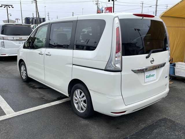 日産 セレナ